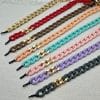 Chaine de lunettes Grands maillons Acrylique couleur et doré. Système de fixation incassables. 8 coloris au choix