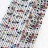 Cordon de lunettes fin agrémenté d'une multitude de perles couleurs