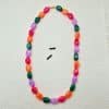 Cordon de lunettes Perles baroques très résistant et léger.cordon / perles légères acidulées fuchsia, orange, vert, mauve. Système de fixation Classique : Ses boucles en caoutchouc ultra résistantes garantissent une fixation sûre et en font un produit durable. Taille disponible : 65 cm. Modèle : Gourmande.Ce modèle intègre une option fermoirs qui permet de la porter en collier.