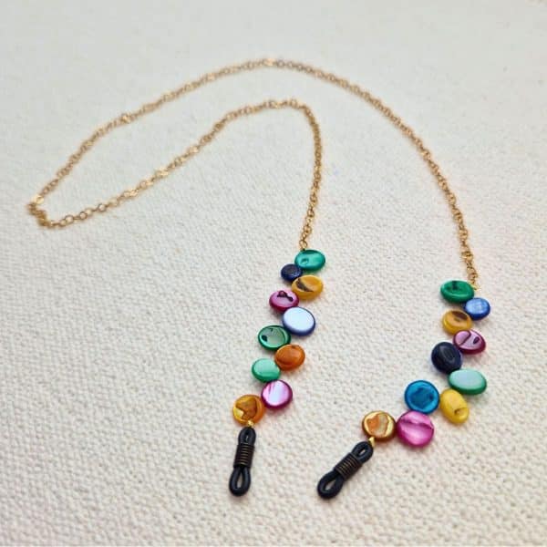 Chaine de lunettes femme Colorée Chaine de lunettes maille fine acier inoxydable et pastille nacre multicolores 